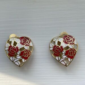 Adorable red and white heart cloisonné earrings valentines sweetheart vintage